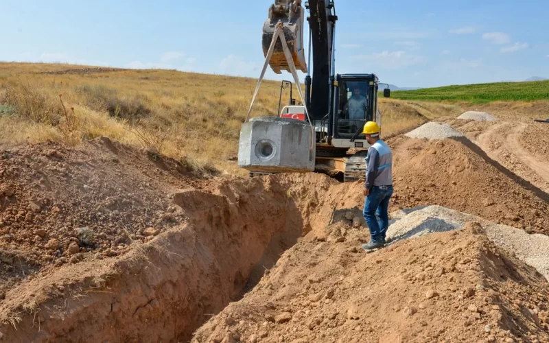 Maski Gölpınar’da 79 kırsal konutun altyapısını tamamlıyor